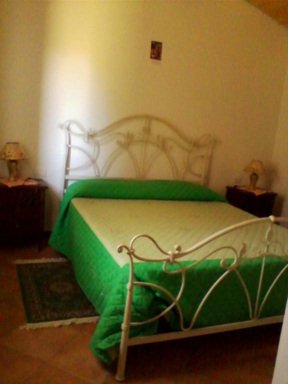 Farm Stay Gli Oleandri Loiri Porto San Paolo Bilik gambar